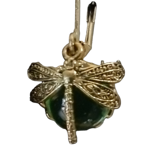 Boutique Jewelry - Dragonfly earrings Gold Green Gemstone Sanp.closure dangle independently moves